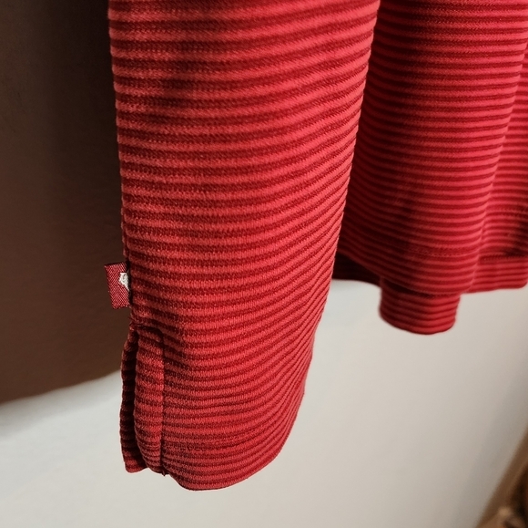 Tommy Bahama red semi-ribbed texture polo. - Picture 5 of 9